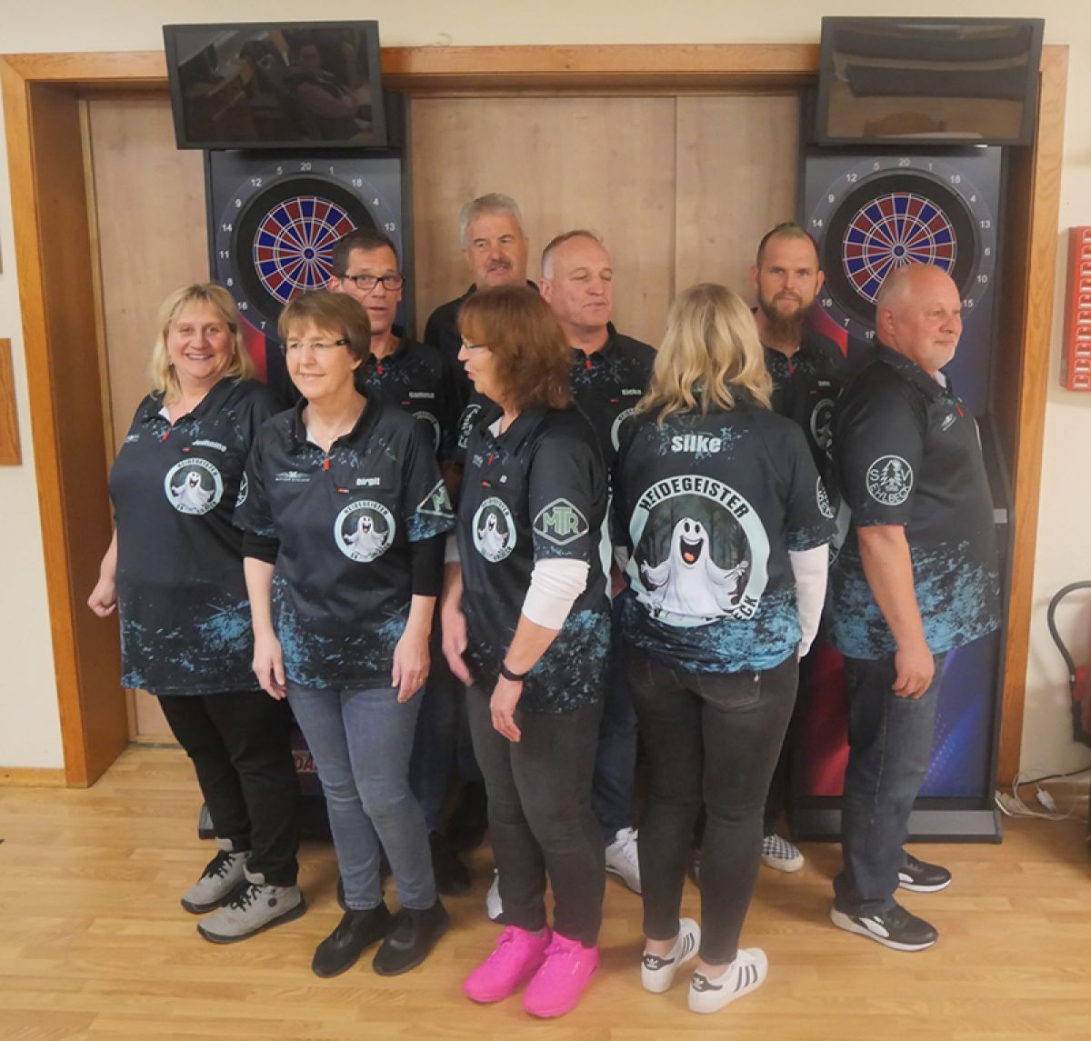 So sehen Sieger aus: die Heidegeister in neuen Trikots