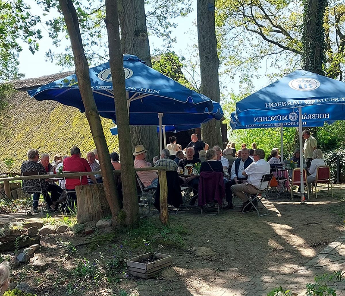 Früschoppen am 1. Mai im Schützengrund Betzendorf