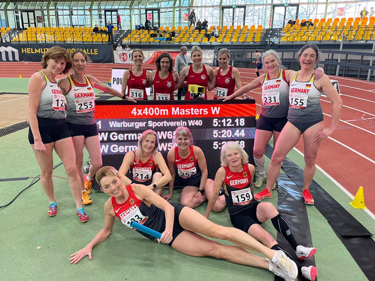4 x 400 m Staffeln in Dortmund (liegend mit Staffelholz: Dr. Dorit Stehr)